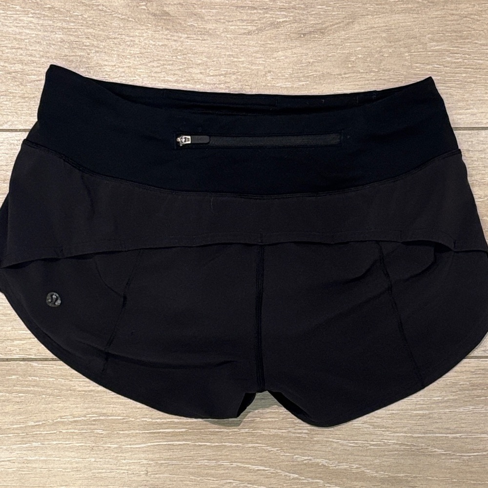 Lululemon Athletica Black Athletic Shorts size 2 & inseam 2.5 inches. - Picture 3 of 5